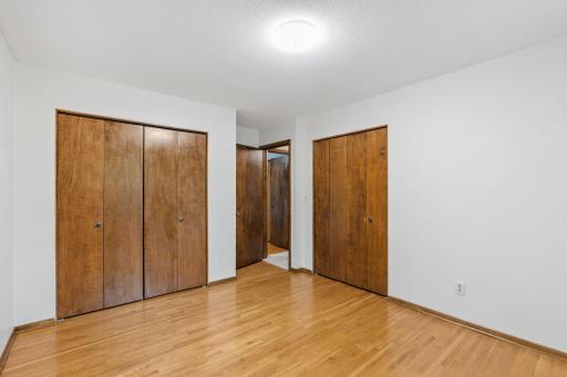 868 Cobb Road, Saint Paul, MN 55126