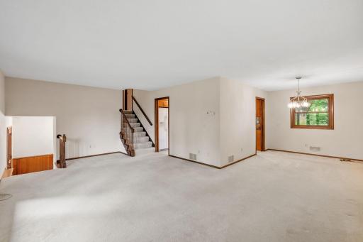 868 Cobb Road, Saint Paul, MN 55126