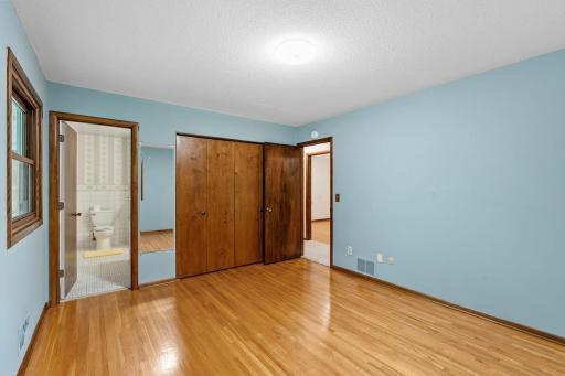 868 Cobb Road, Saint Paul, MN 55126