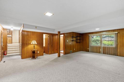 868 Cobb Road, Saint Paul, MN 55126