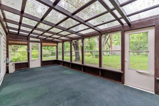 868 Cobb Road, Saint Paul, MN 55126