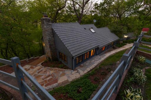10300 Riverview Road, Eden Prairie, MN 55347