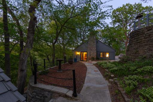10300 Riverview Road, Eden Prairie, MN 55347