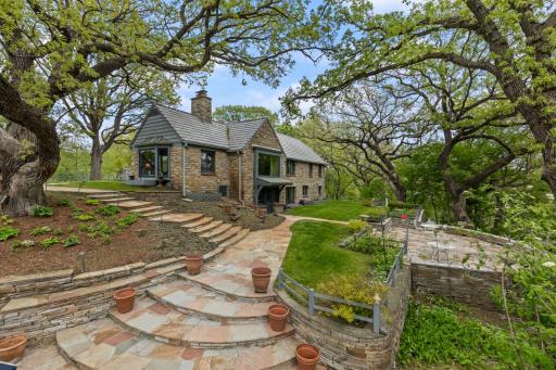 10300 Riverview Road, Eden Prairie, MN 55347