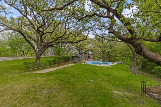 10300 Riverview Road, Eden Prairie, MN 55347