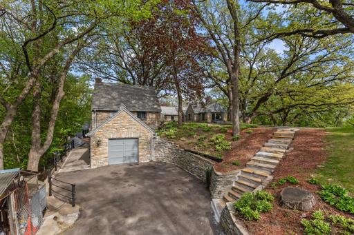 10300 Riverview Road, Eden Prairie, MN 55347