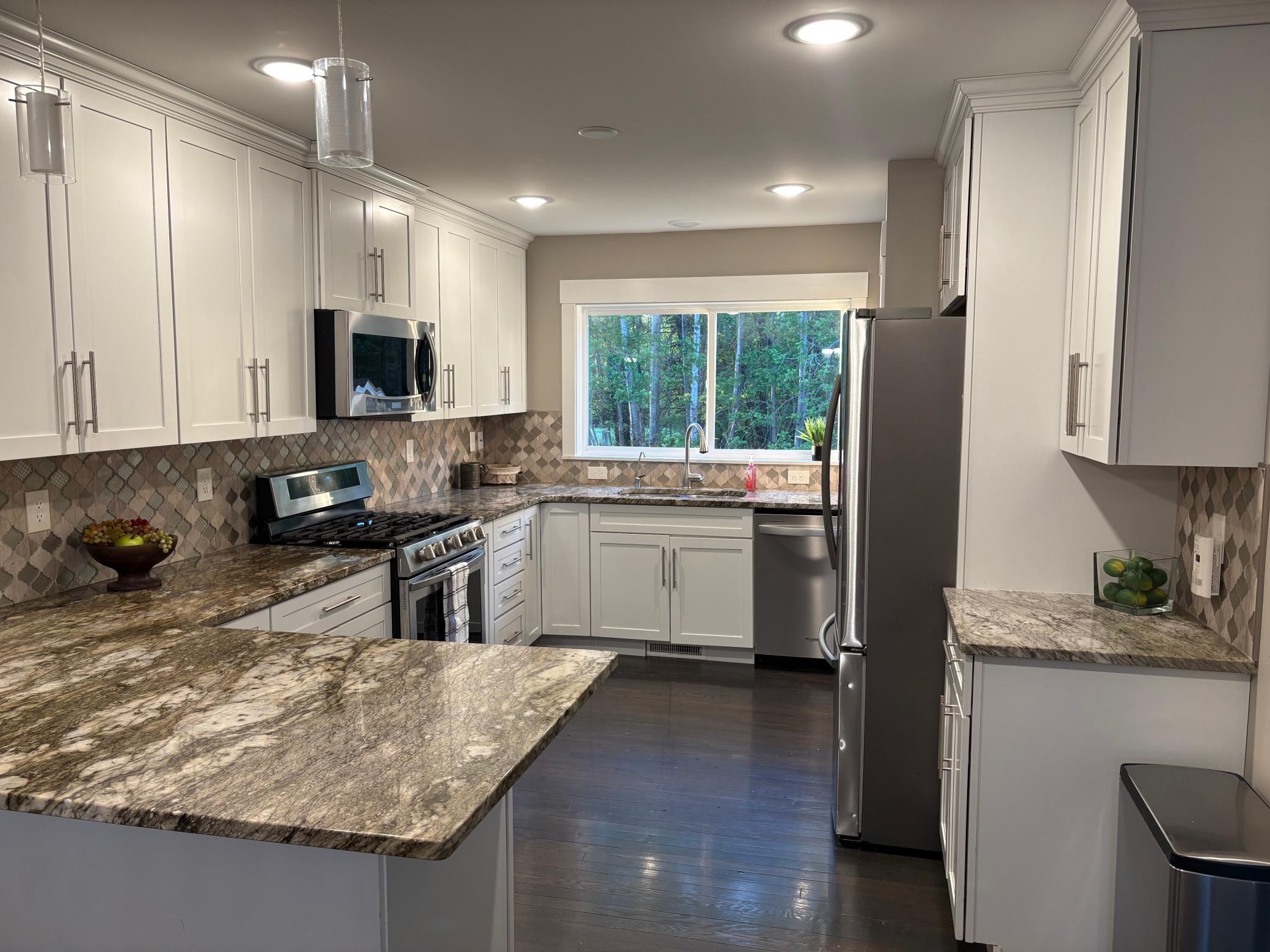 Kitchen2.jpeg