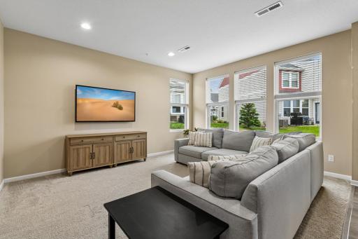 708 Rockburn Road, Chanhassen, MN 55317