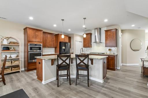 708 Rockburn Road, Chanhassen, MN 55317