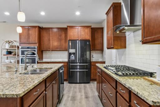708 Rockburn Road, Chanhassen, MN 55317