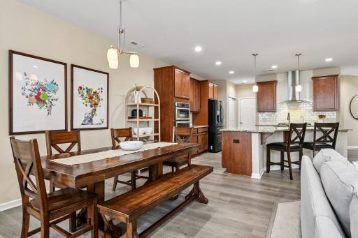 708 Rockburn Road, Chanhassen, MN 55317