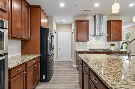708 Rockburn Road, Chanhassen, MN 55317