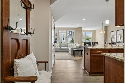 708 Rockburn Road, Chanhassen, MN 55317