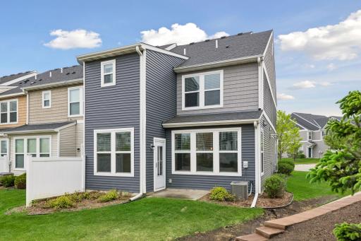 708 Rockburn Road, Chanhassen, MN 55317