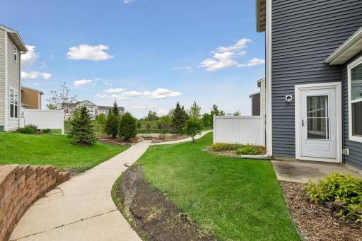 708 Rockburn Road, Chanhassen, MN 55317