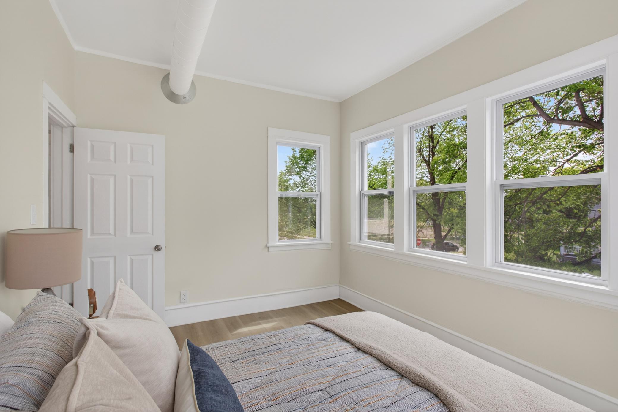 Upper Level Bedroom 1