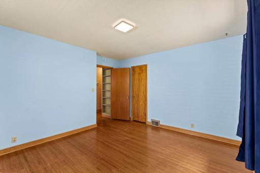 20-web-or-mls-1739 Hampshire Ave-83.jpg