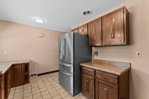 17-web-or-mls-1739 Hampshire Ave-133.jpg