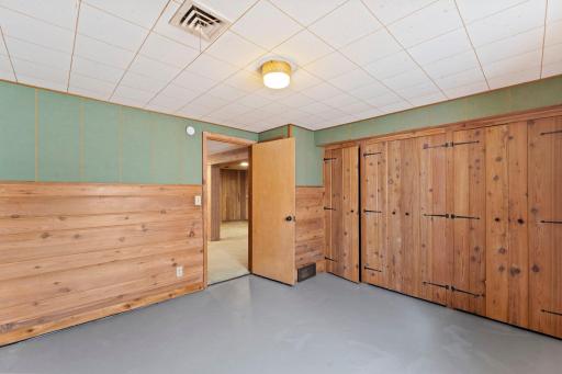 35-web-or-mls-1739 Hampshire Ave-193.jpg