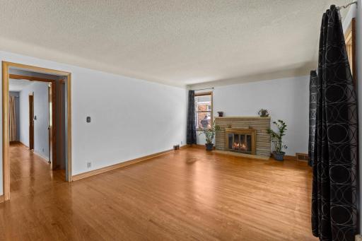 11-web-or-mls-1739 Hampshire Ave-58.jpg