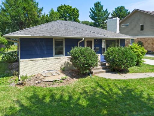 9-web-or-mls-1739 Hampshire Ave-211.jpg
