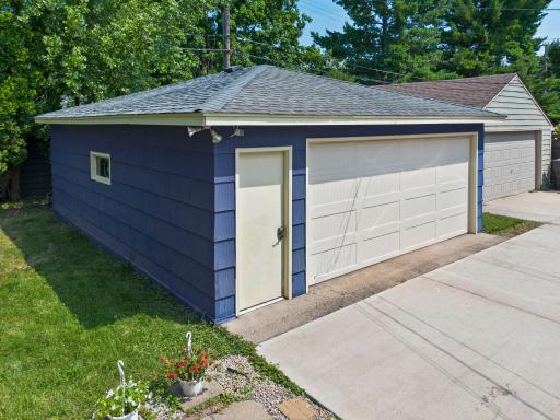 51-web-or-mls-1739 Hampshire Ave-223.jpg