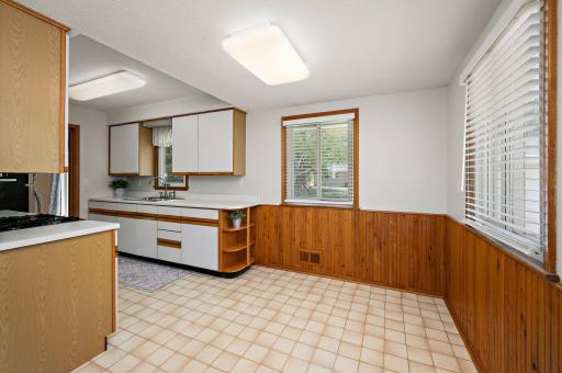 8101 47th Avenue N, Minneapolis, MN 55428