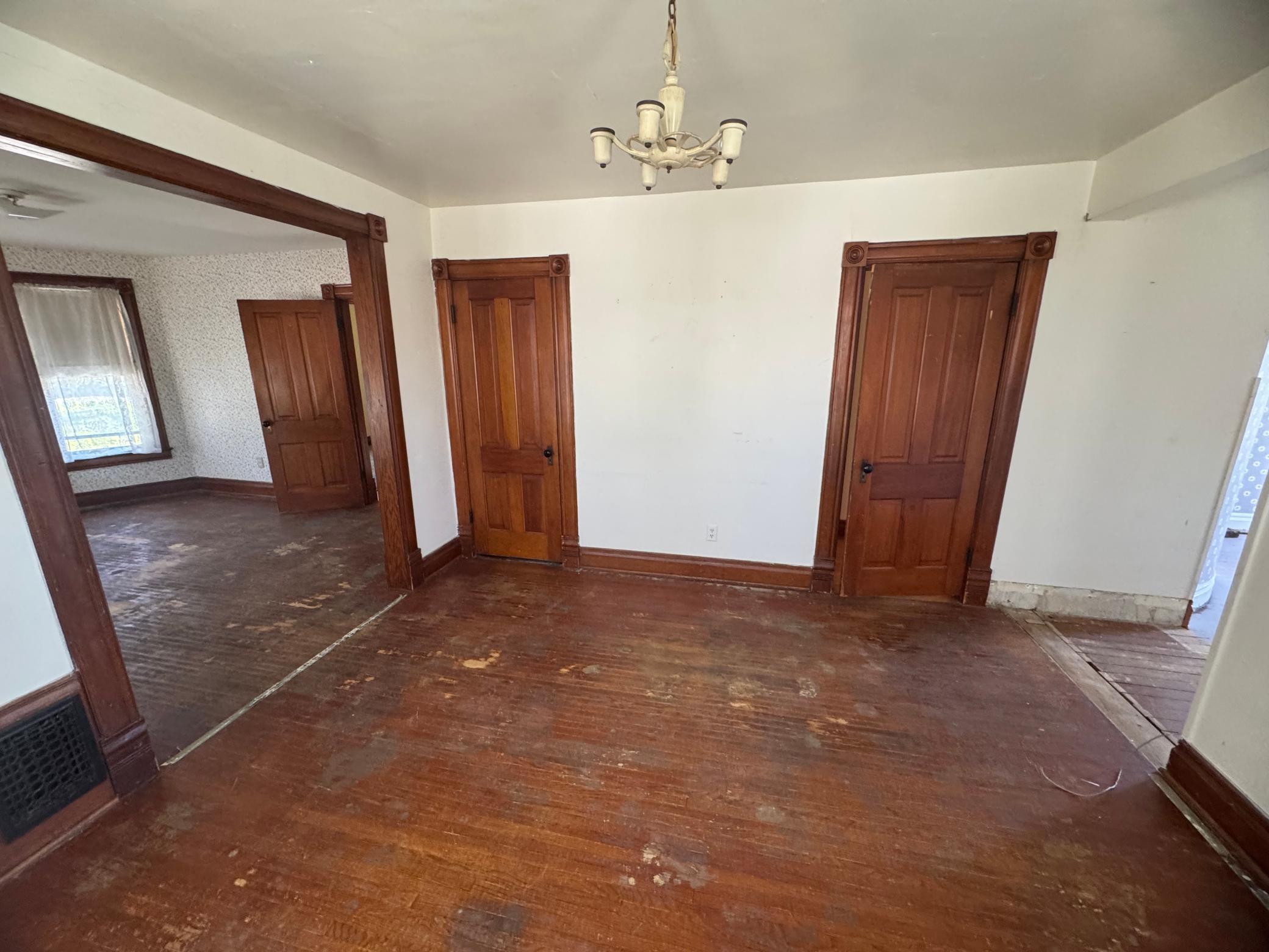 Bedroom upstairs, old carpet removed