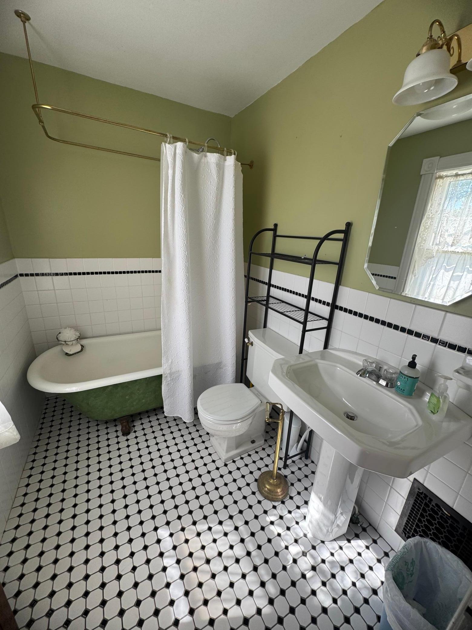 Upstairs Bath
