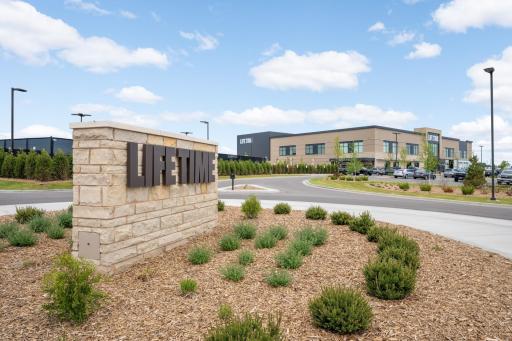 Lifetime fitness is within walking distance - offers a outdoor as well.