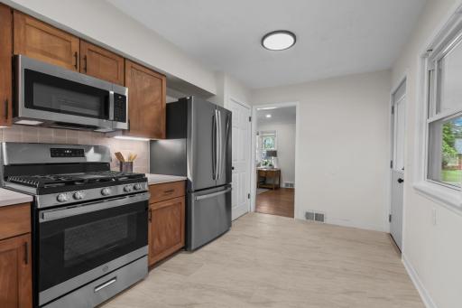 3349 49th Avenue N, Brooklyn Center, MN 55429