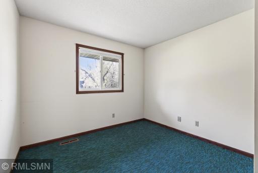 14915 Crow River Drive, Rogers, MN 55374