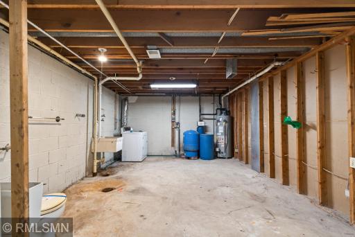 14915 Crow River Drive, Rogers, MN 55374