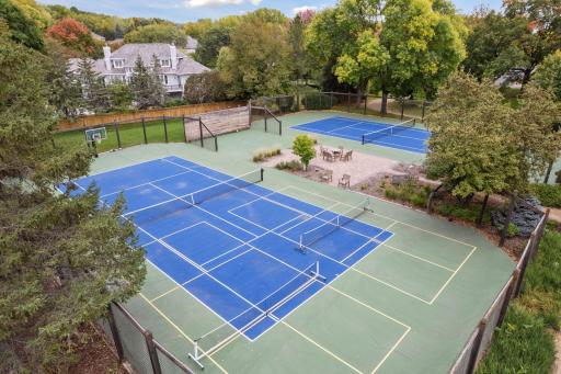 28160 Boulder Bridge Drive, Excelsior, MN 55331