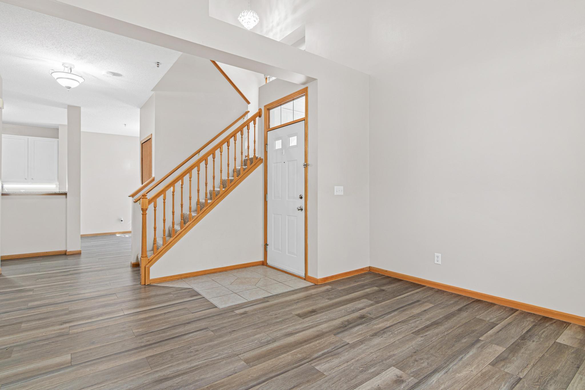 17980 Cobblestone Way-2.jpg