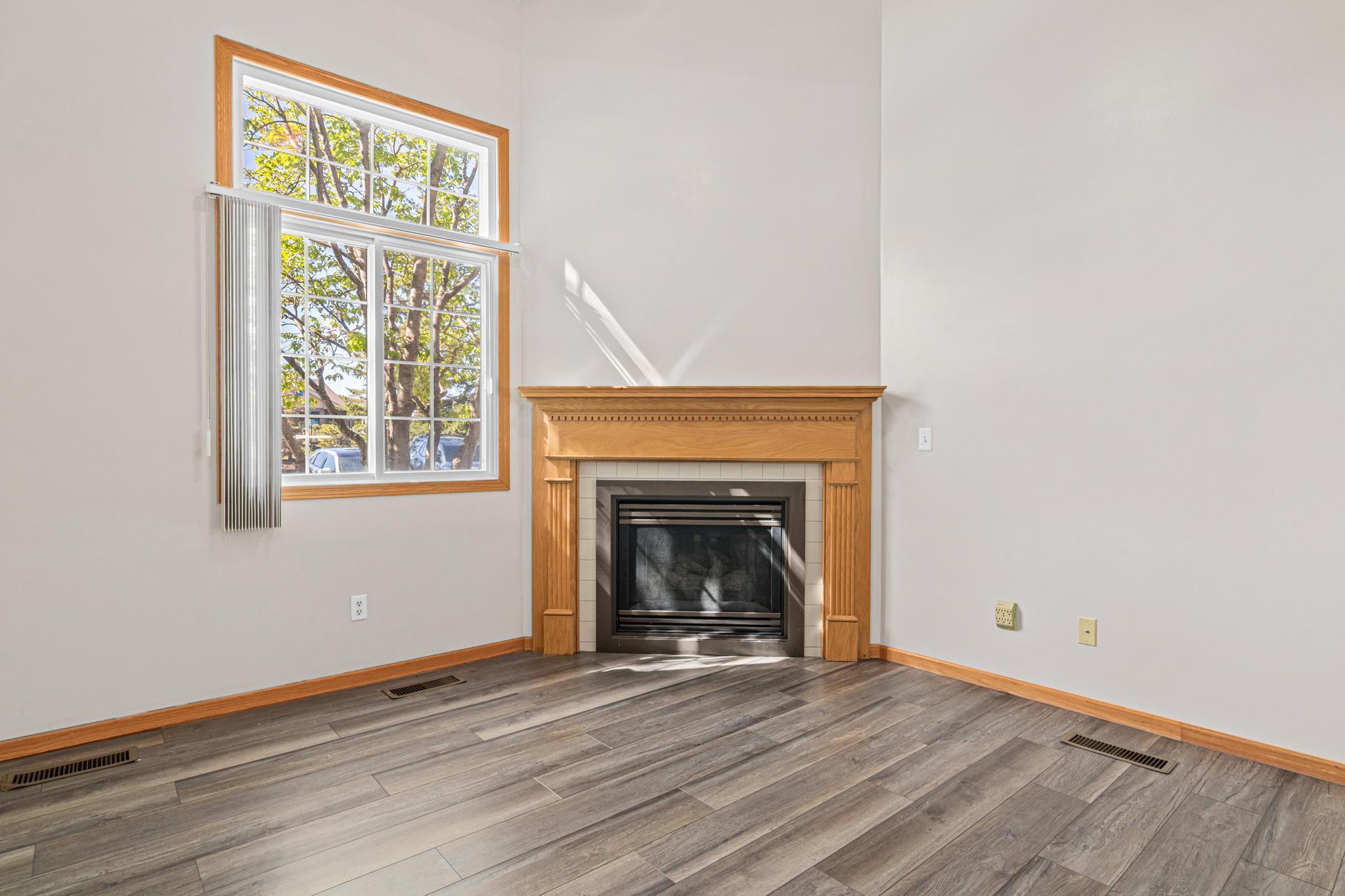 17980 Cobblestone Way-4.jpg