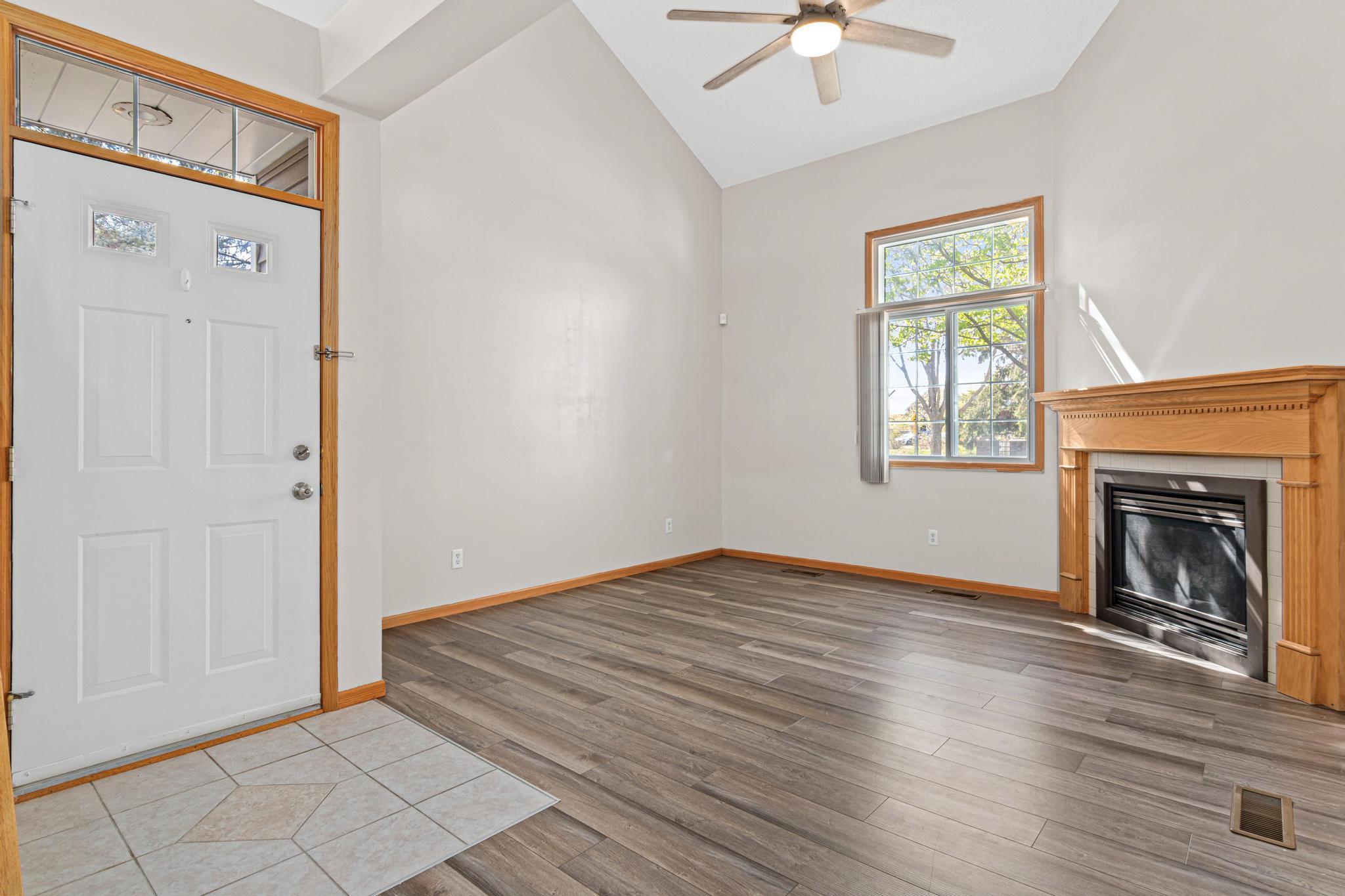 17980 Cobblestone Way-3.jpg