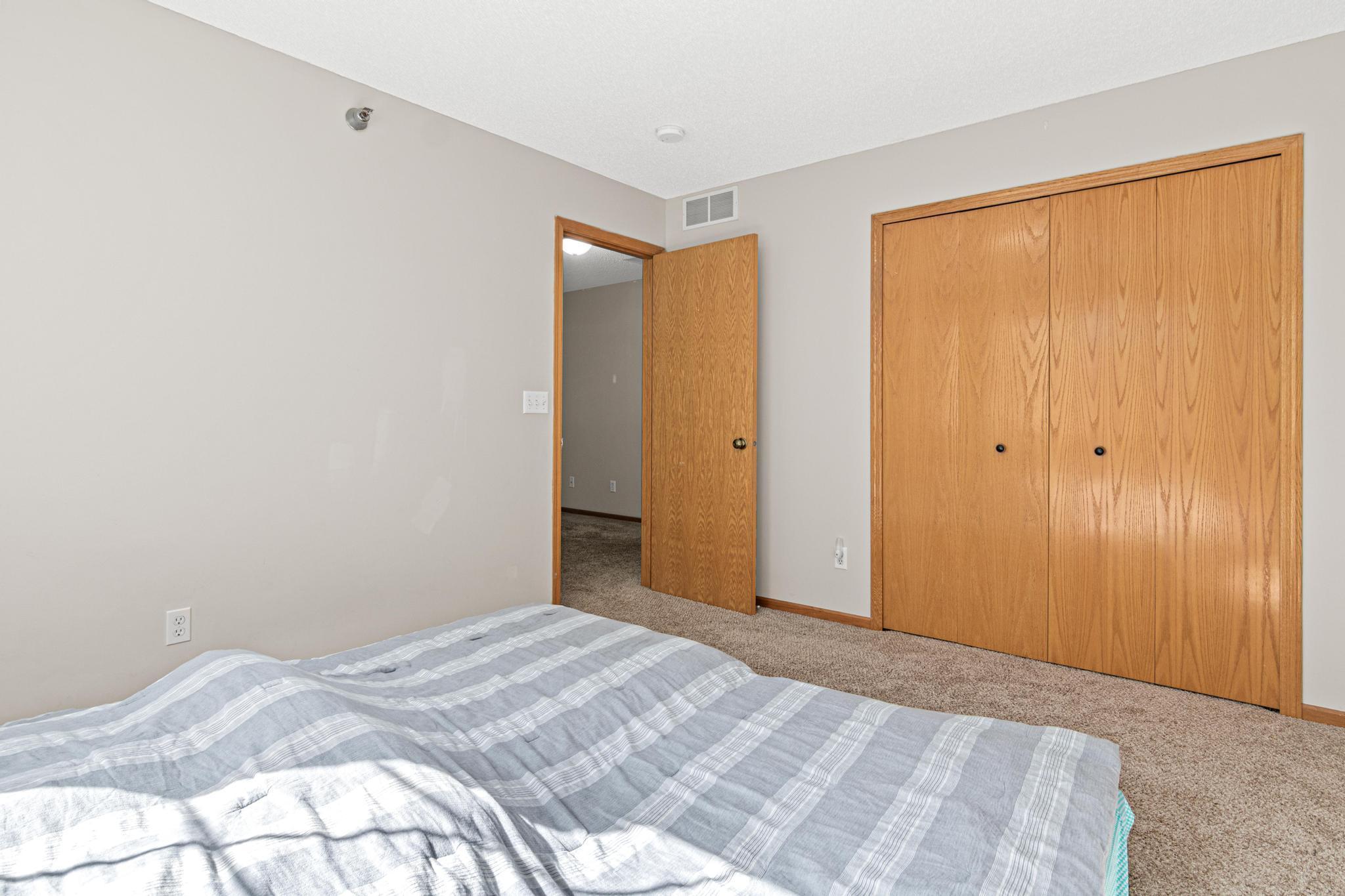 17980 Cobblestone Way-20.jpg