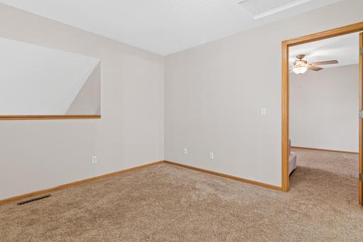 17980 Cobblestone Way, Eden Prairie, MN 55347
