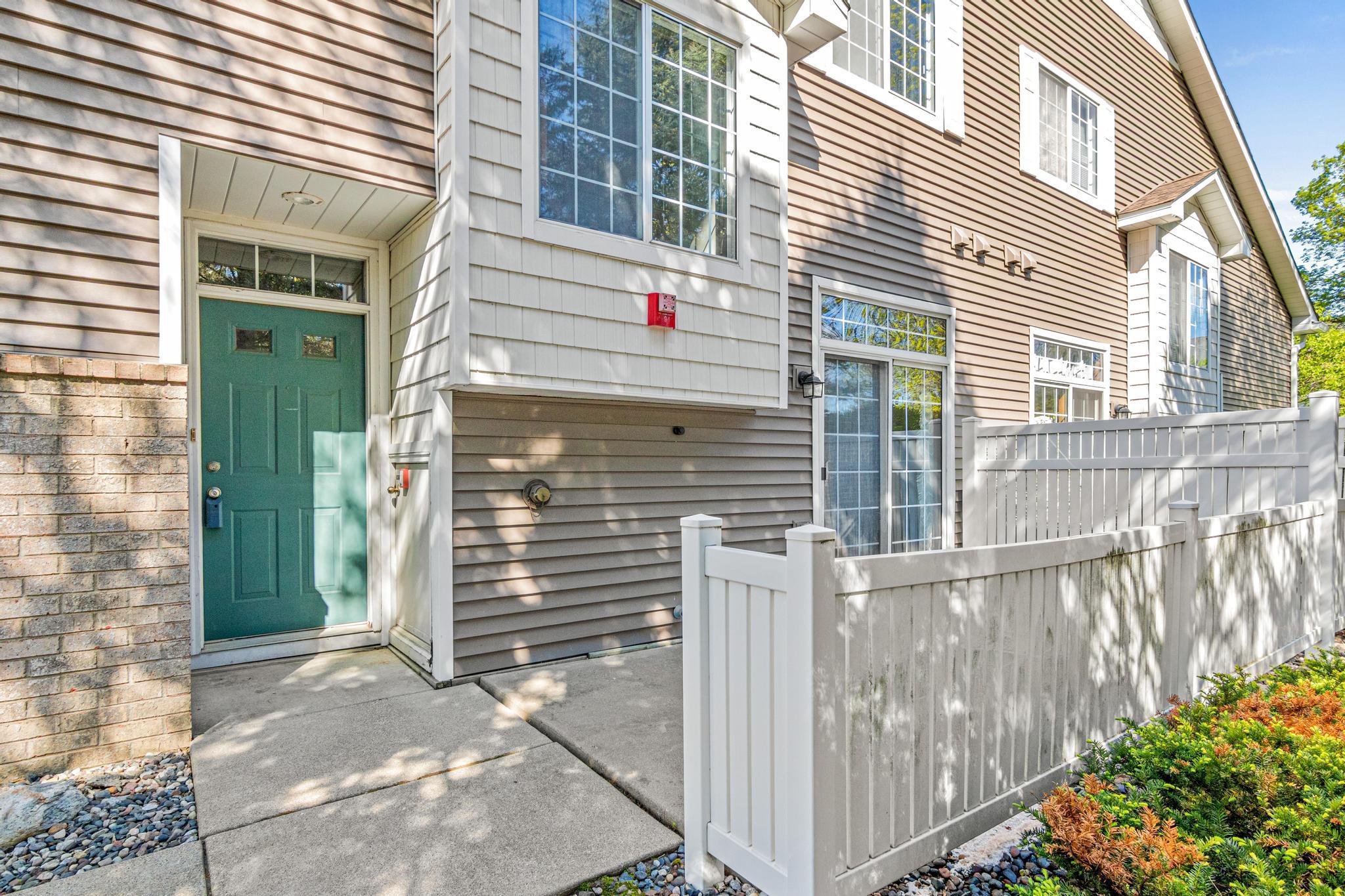 17980 Cobblestone Way-24.jpg