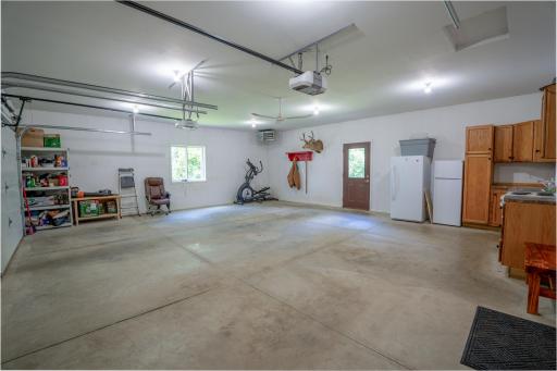 21033 125th Street NW, Sunburg, MN 56289