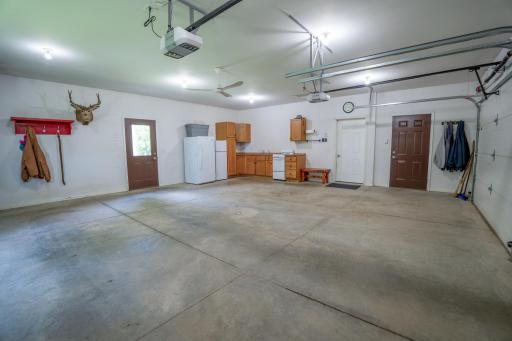 21033 125th Street NW, Sunburg, MN 56289