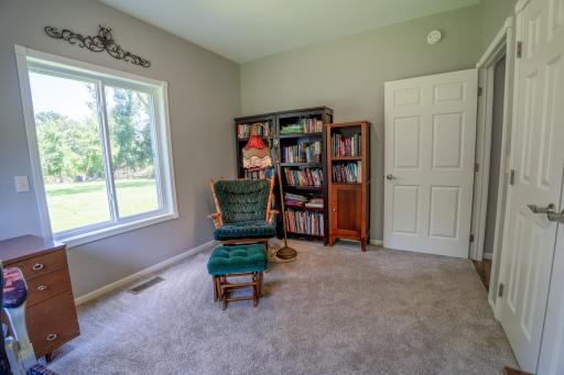 21033 125th Street NW, Sunburg, MN 56289
