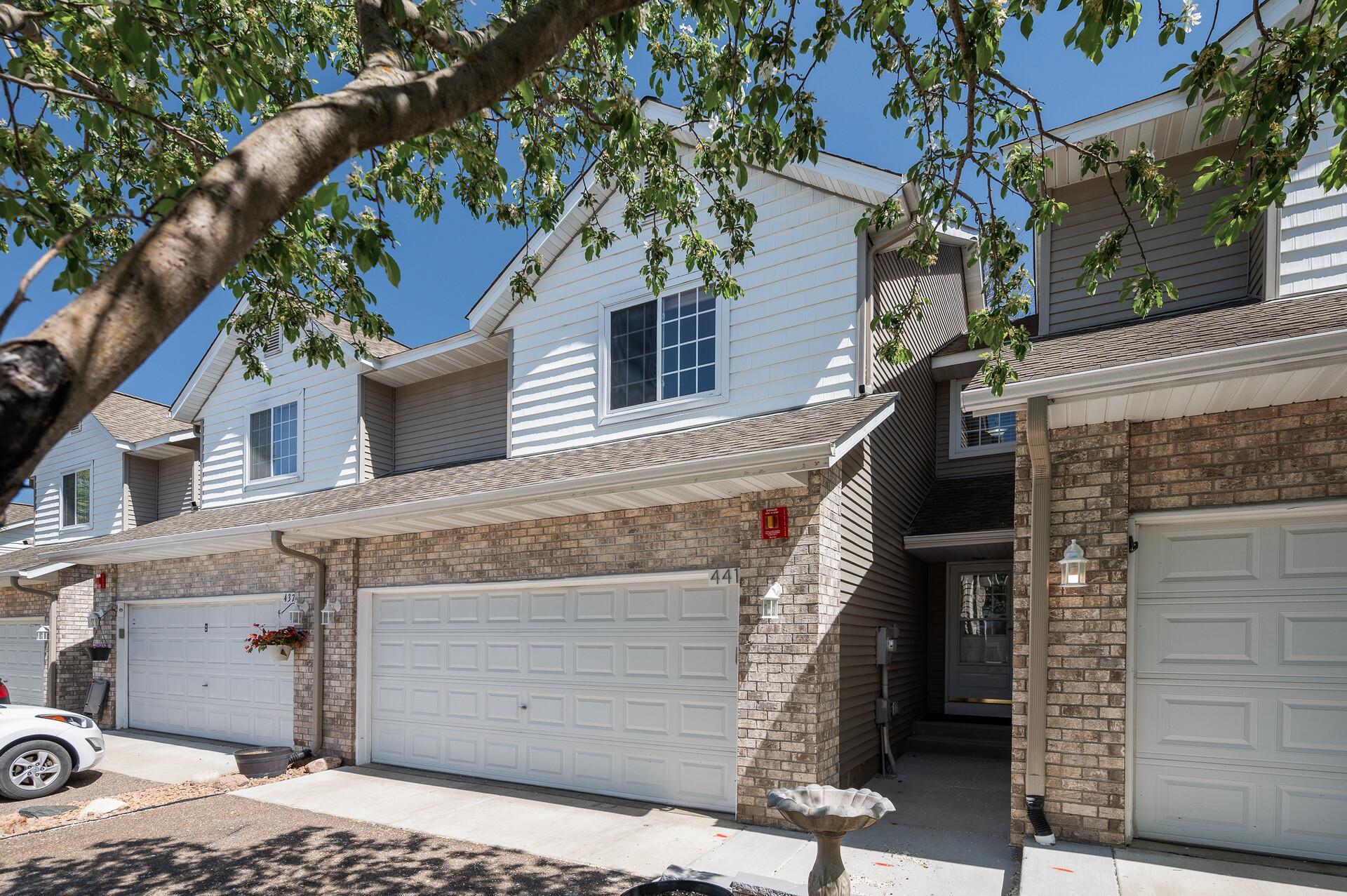 441 Pleasant Ln