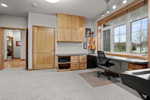 6520 Christianson Parkway S, Fargo, ND 58104
