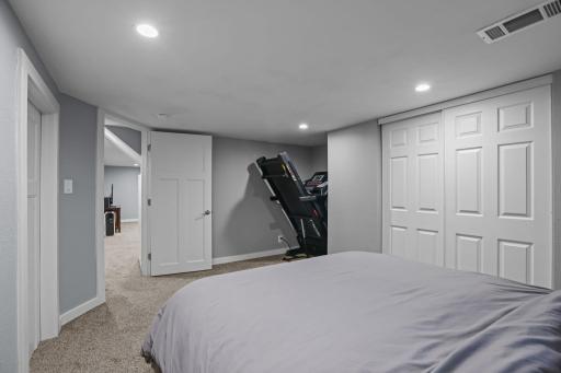 10101 Harrison Road, Bloomington, MN 55437