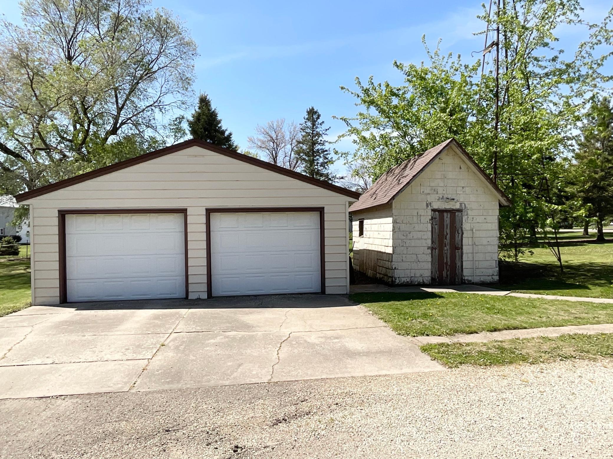 Garage & Storage Shed
