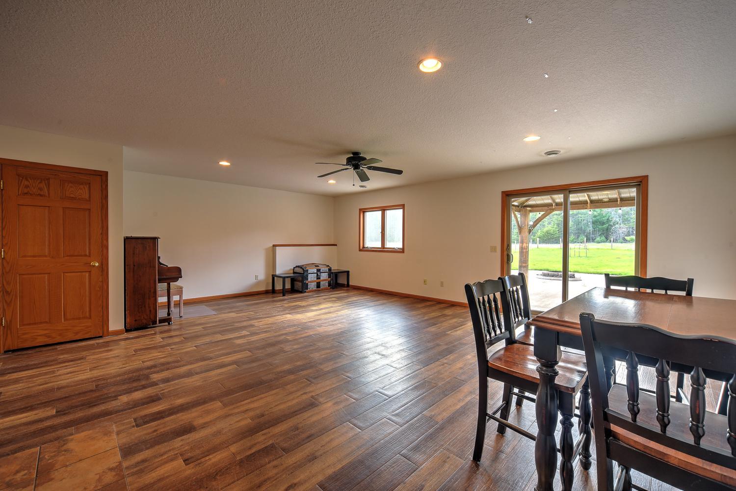 14686 Hwy 70-37.jpg
