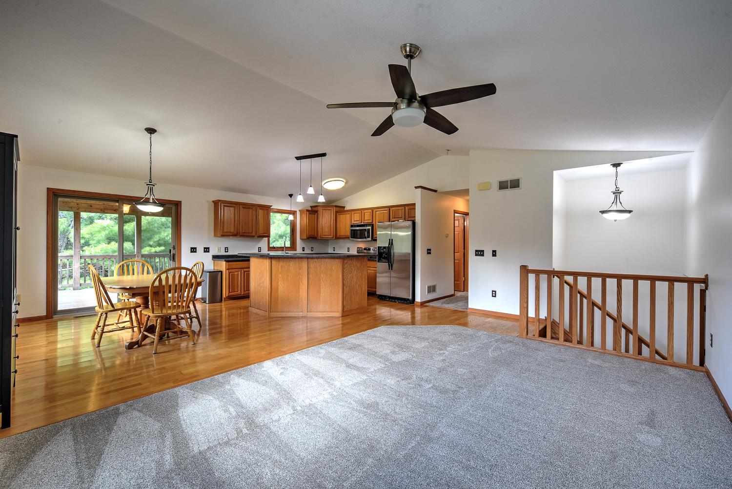 14686 Hwy 70-9.jpg