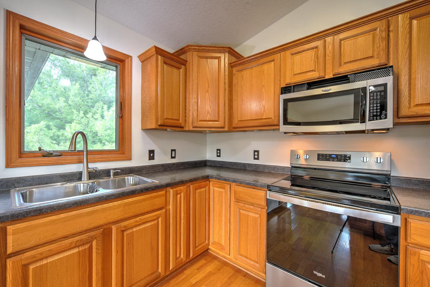 14686 Hwy 70-22.jpg